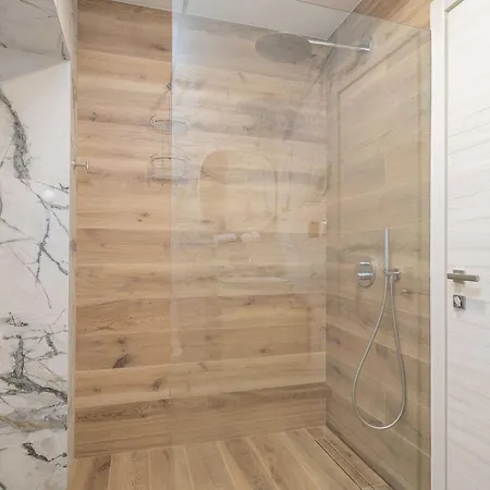 Apartmán Royale - With Sea View